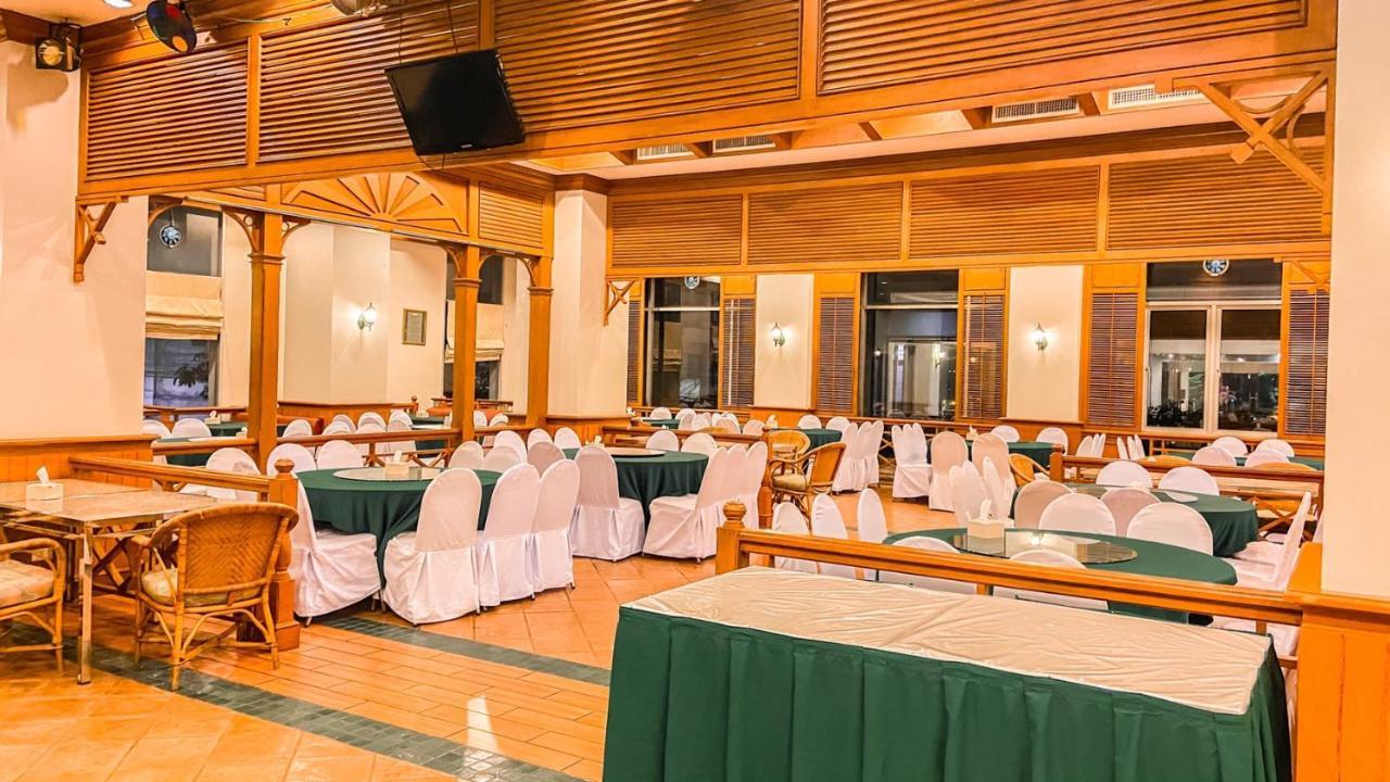 K Park Grand होटल