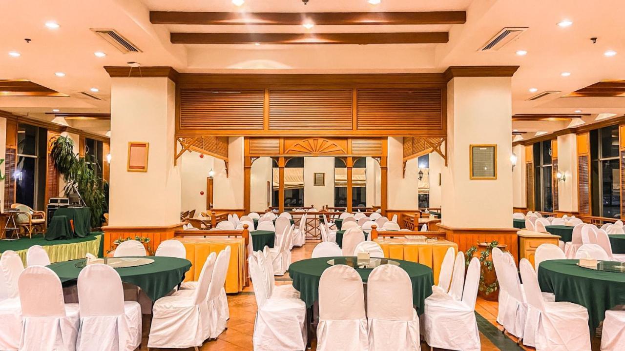 K Park Grand होटल Surat Thani